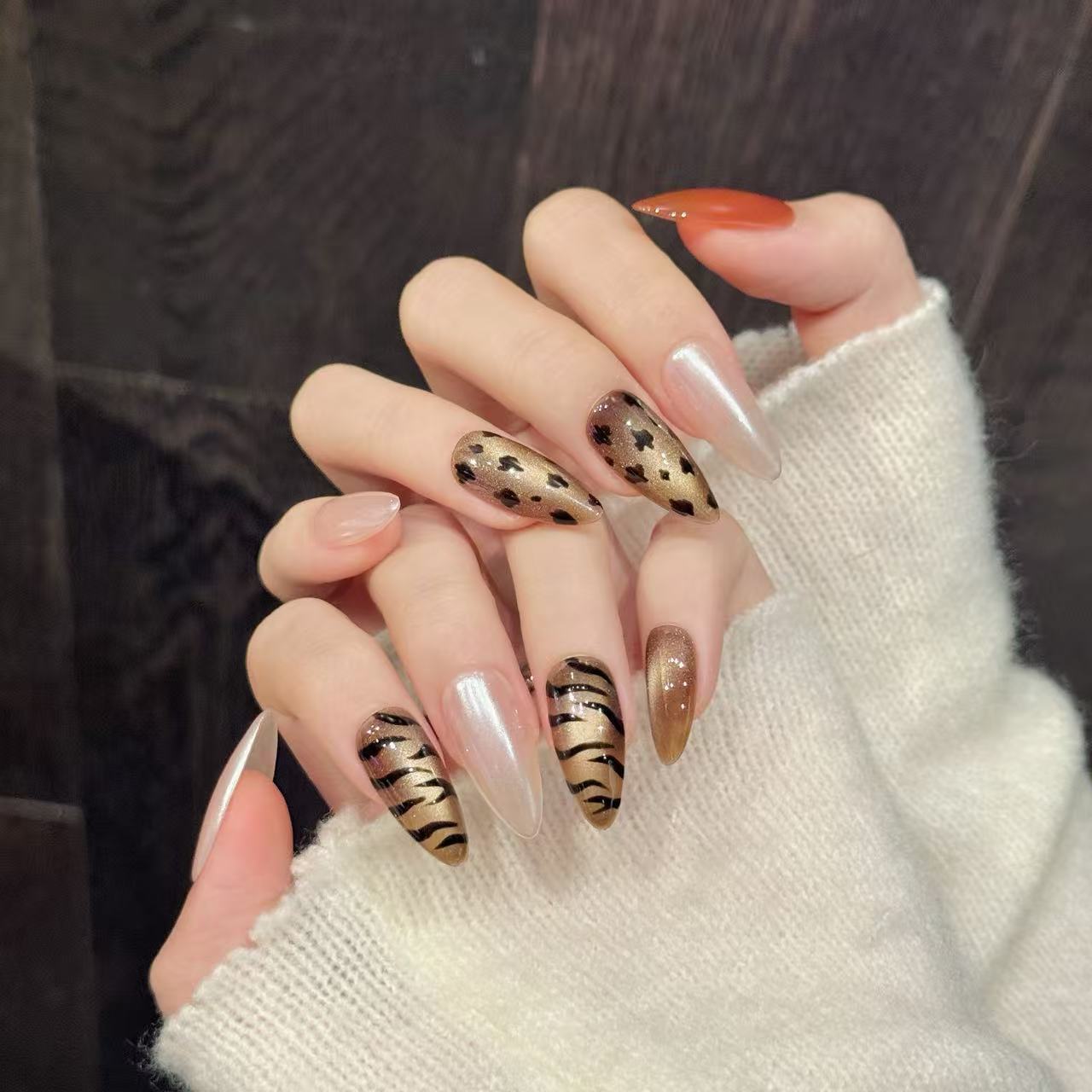 10pcs Handmade Almond Press On - огляд і ціна Nail Art Zebra Design