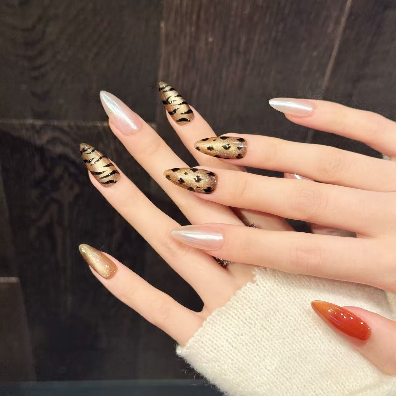 10pcs Handmade Almond Press On - огляд і ціна Nail Art Zebra Design