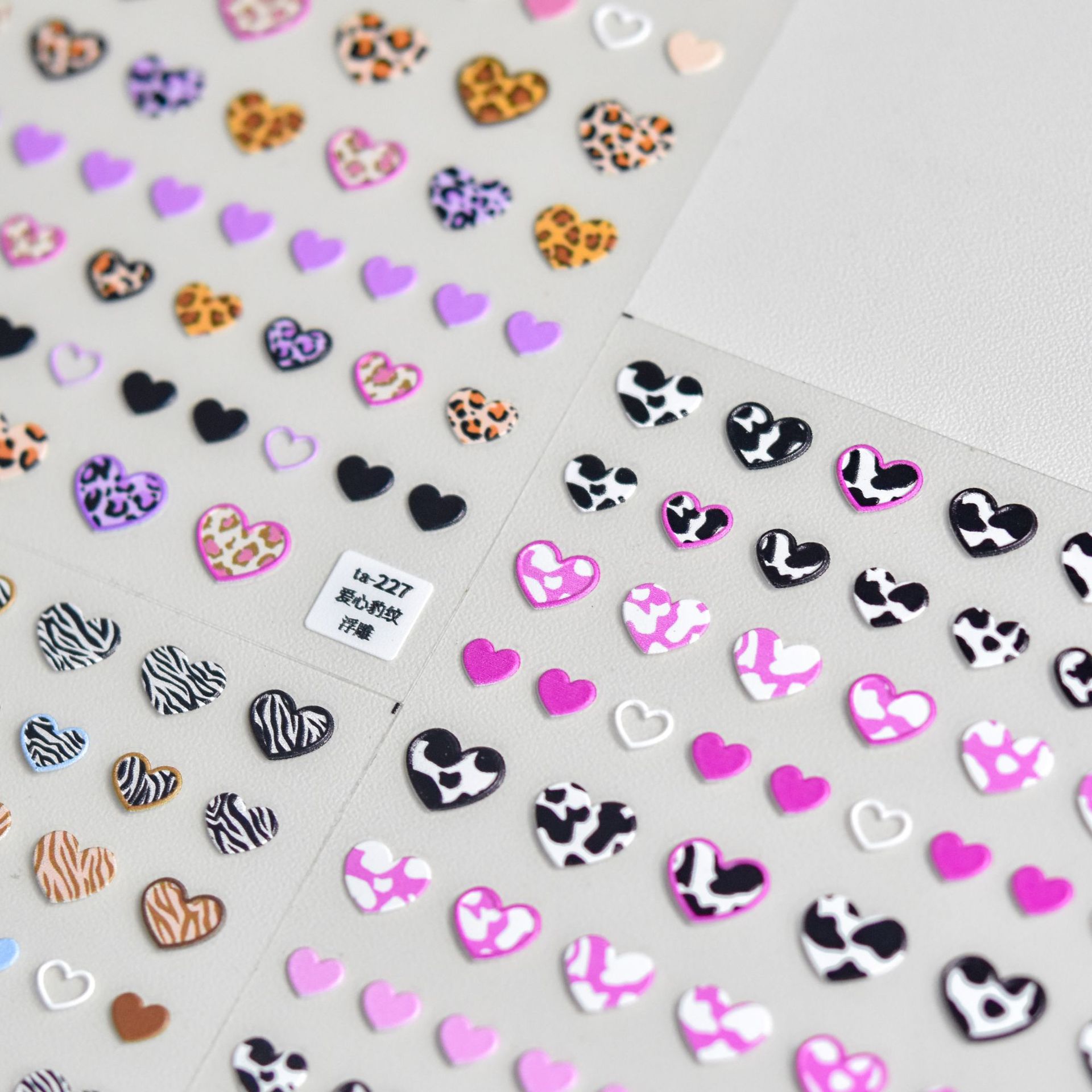 Animal Patterned Love Heart Na - огляд і ціна Nail Art Zebra Design